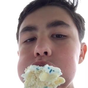 Meet your Posher, Issoh